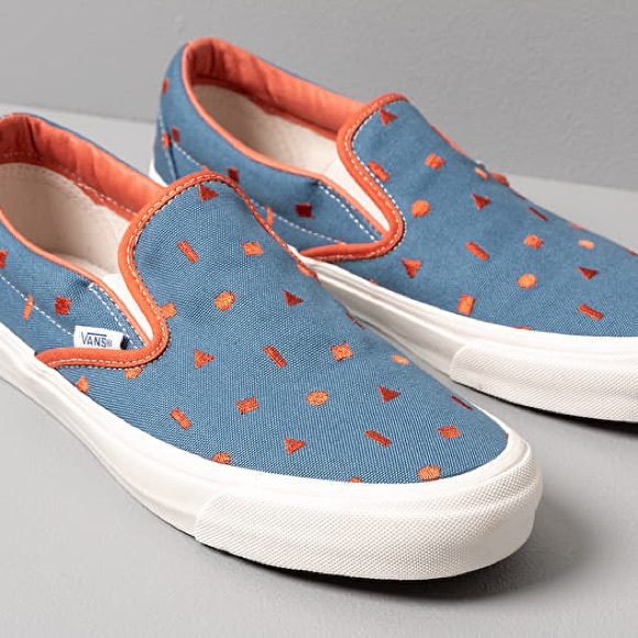 vans slip on embroidery